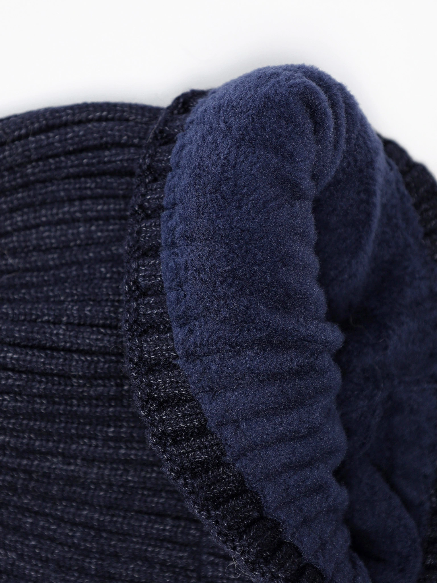 Шапка-бини из смесовой вискозы на подкладе с отворотом в ассортименте